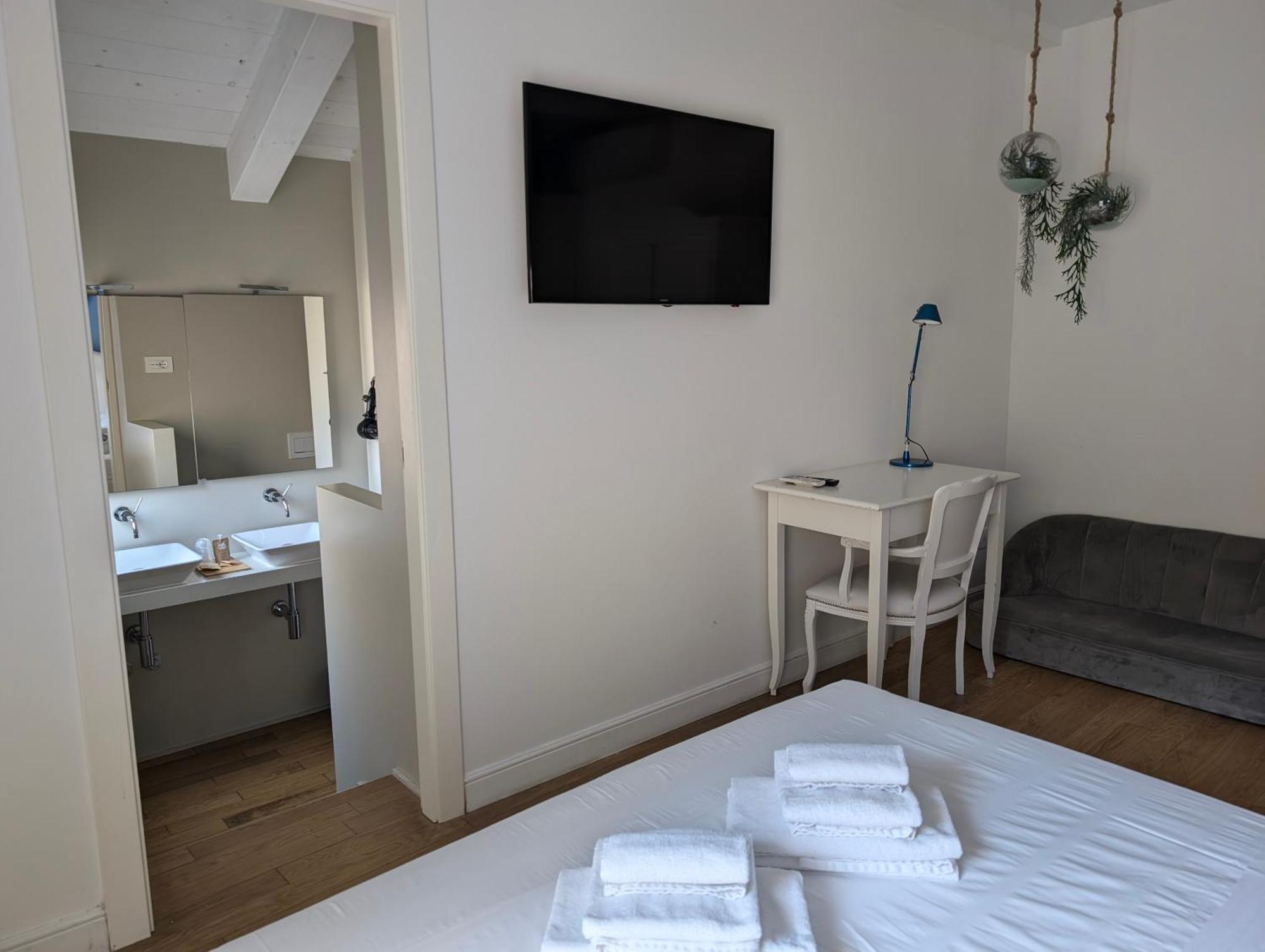 בולוניה Cosmopolitan Central Rooms מראה חיצוני תמונה