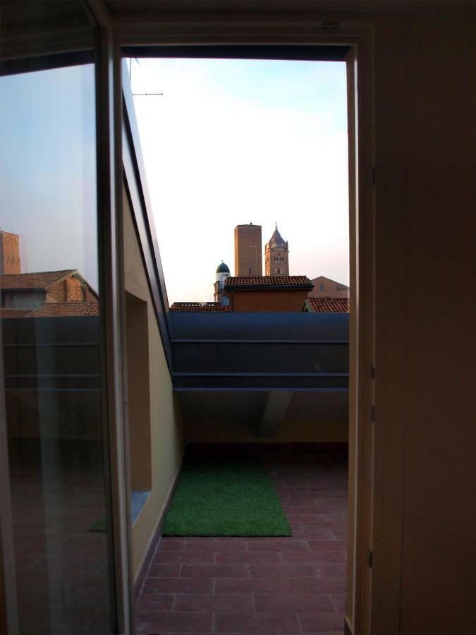 בולוניה Cosmopolitan Central Rooms מראה חיצוני תמונה